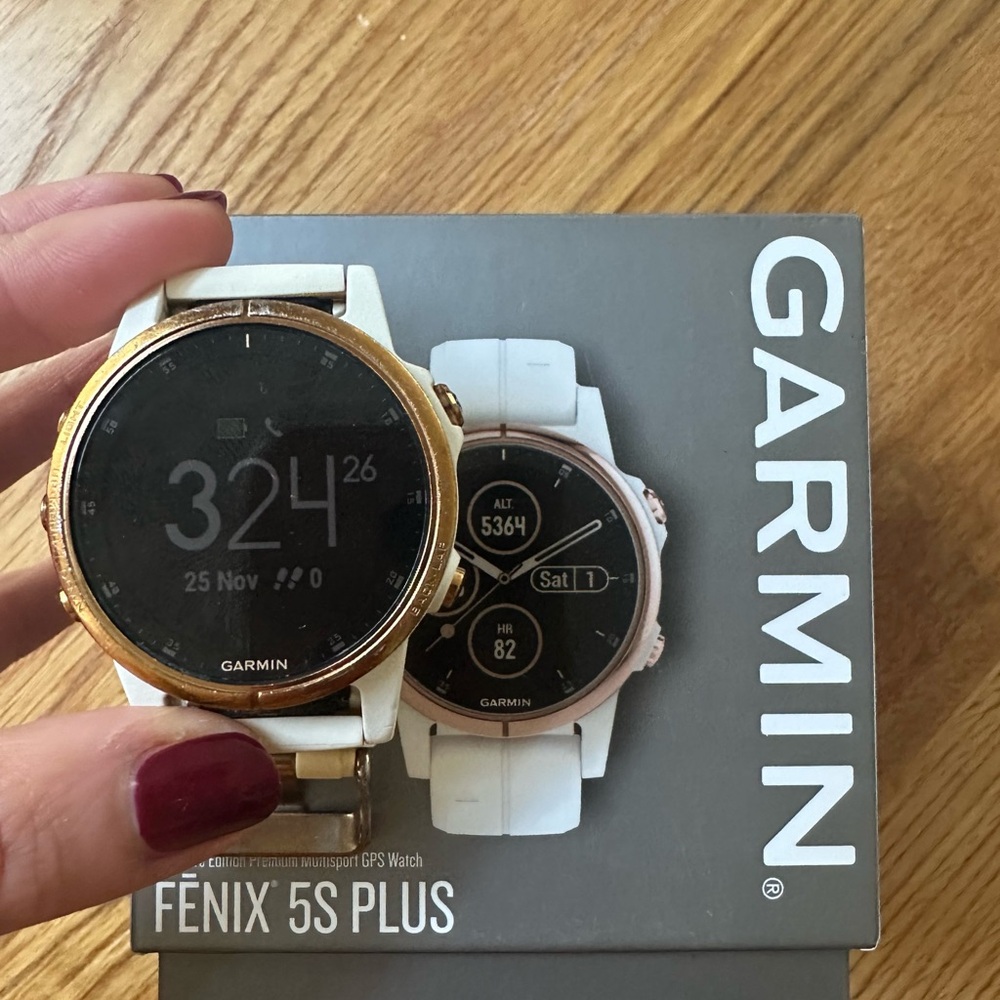 Garmin Fenix 5S Plus Smartwatch - White and Gold, brand new band